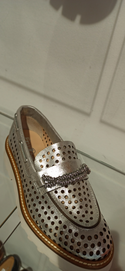 fru.it mocassin argent en cuir découpé au lazer