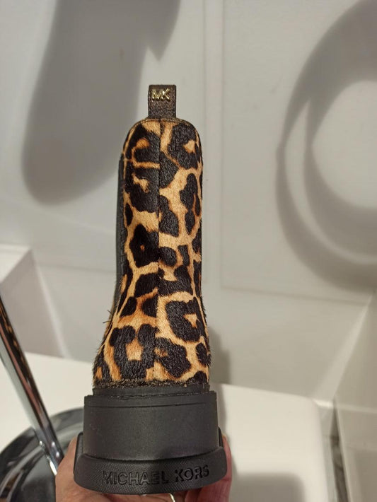 michael kors boots