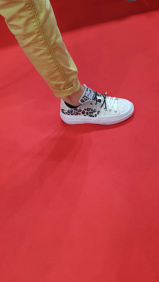 fru.it sneakers