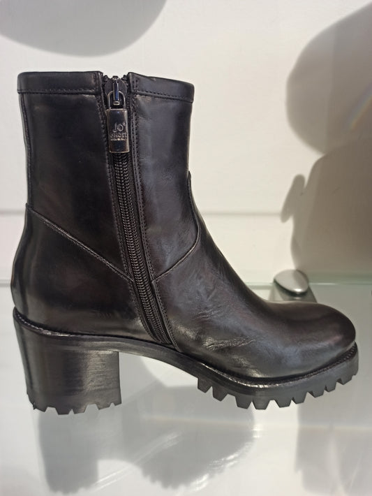 jo ghost bottes rangers