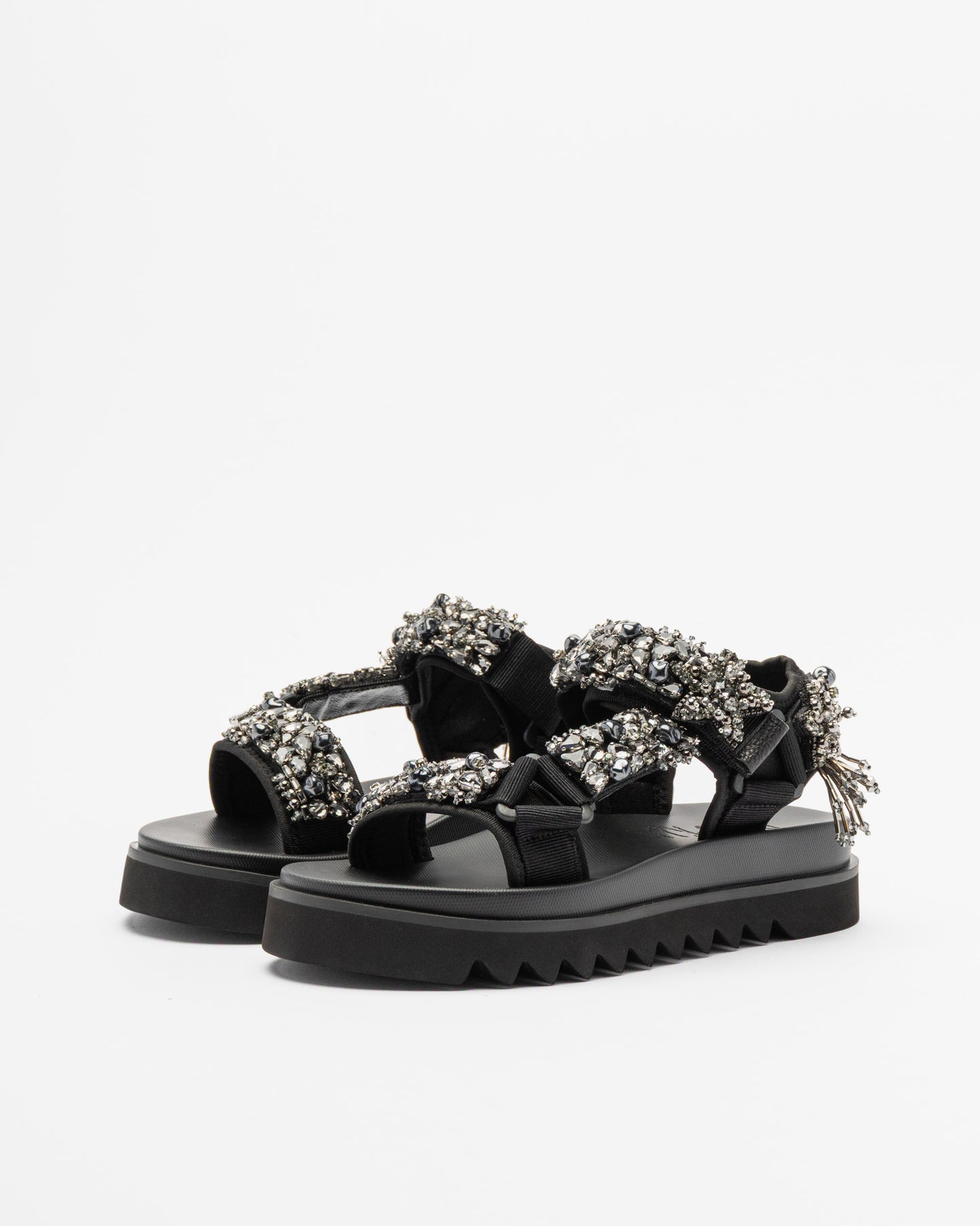 NAN-KU Sandale noires