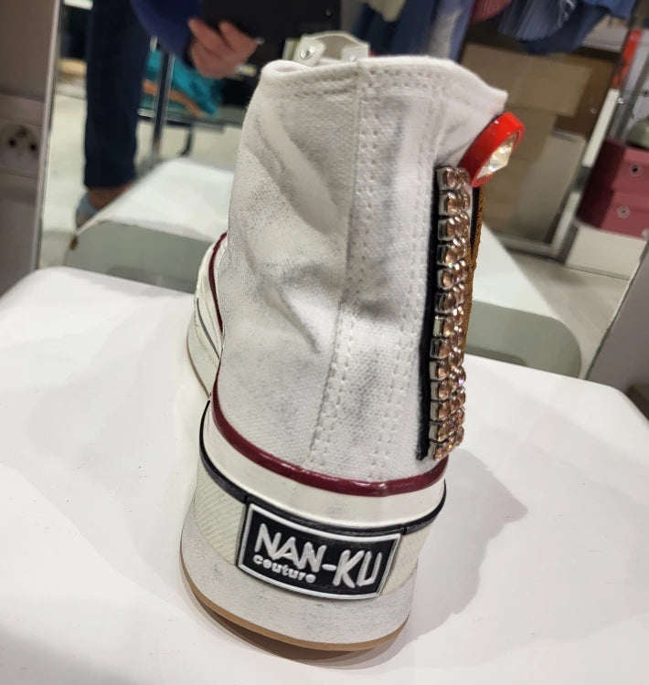 Nan-ku Basket blanche montante avec bijoux