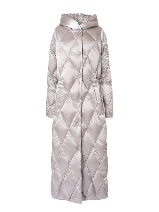Une capuche zippée pour une protection supplémentaire contre le vent et les intempéries.
Un look maxi qui garantit tendance et confort au quotidien.