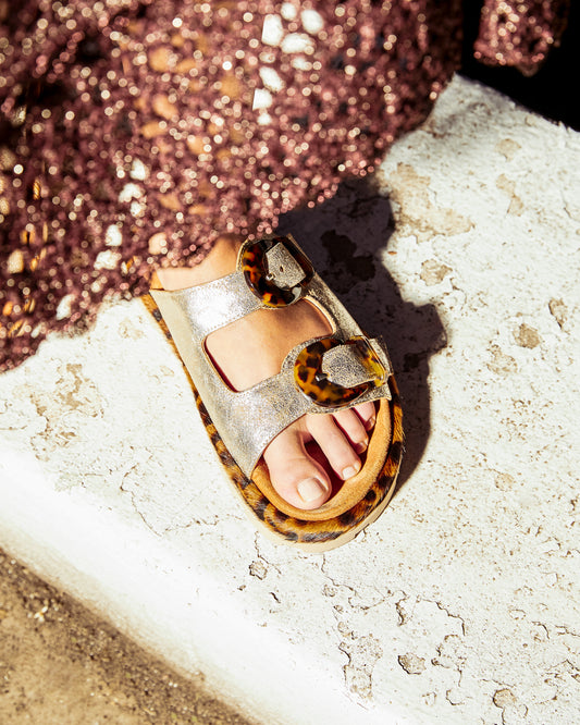 fru.it nus-pieds argent et leopard