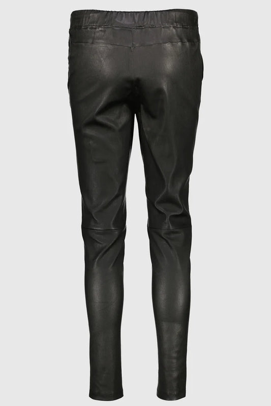 Suite 109 by Ventcouvert jogg cuir noir, pantalon cuir noir femme style jogging vu de face