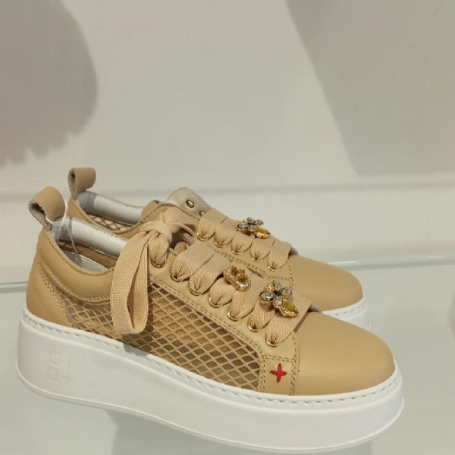 sneakers Gio+