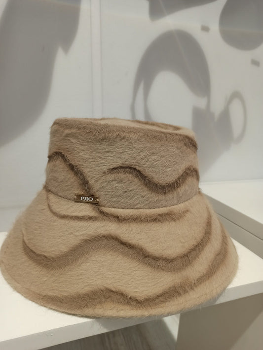 catarzi chapeau à la audrey hepburn