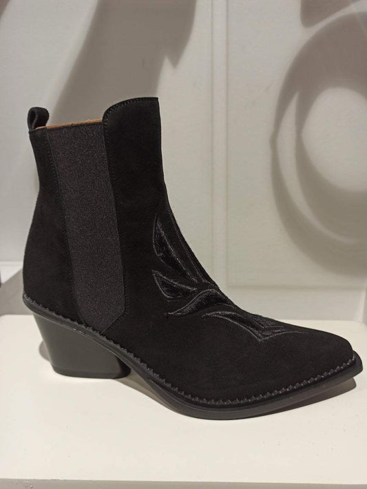 Botte Sartore santiag en cuir daim noir avec broderie ton sur ton et talon 4 cm artisanale
