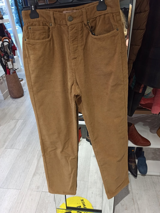 twinset pantalon velours côtelé camel