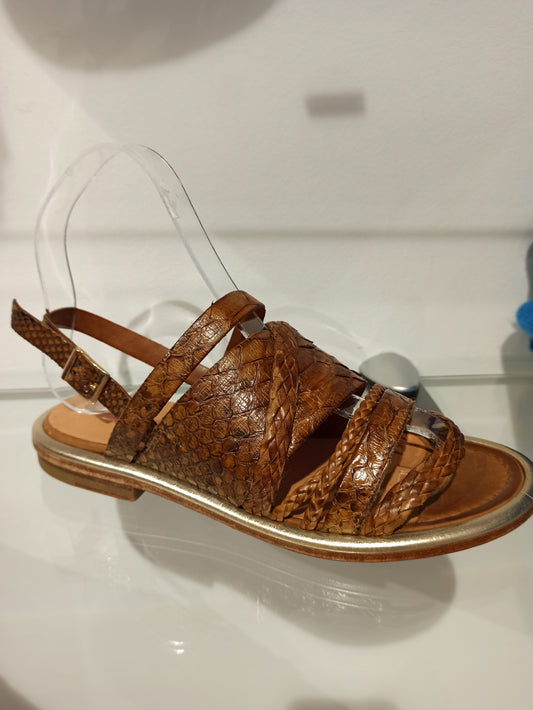 bottega di lisa sandale plate tréssée en cuir véritable camel