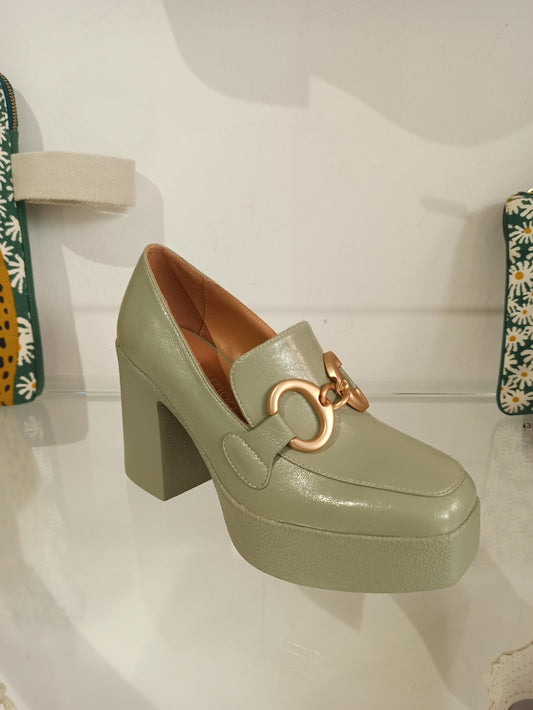 noa harmon mocassin à talon off white et aloé vera