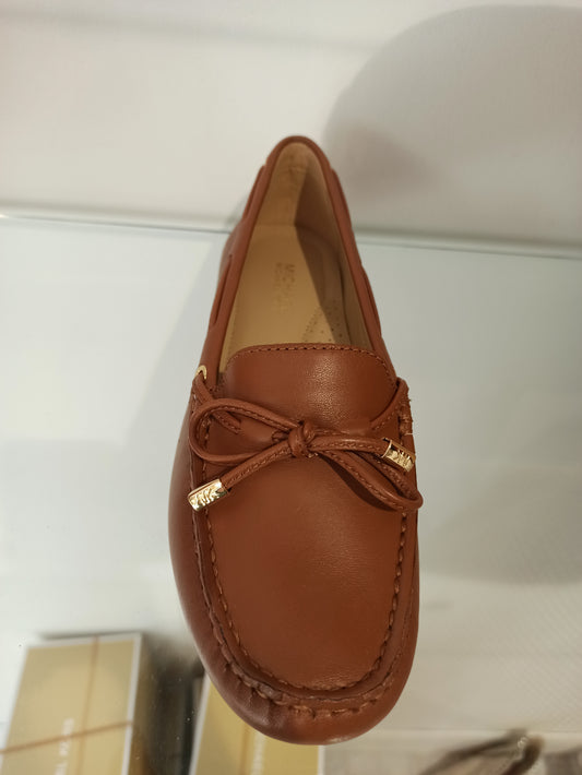 michael kors mocassin camel